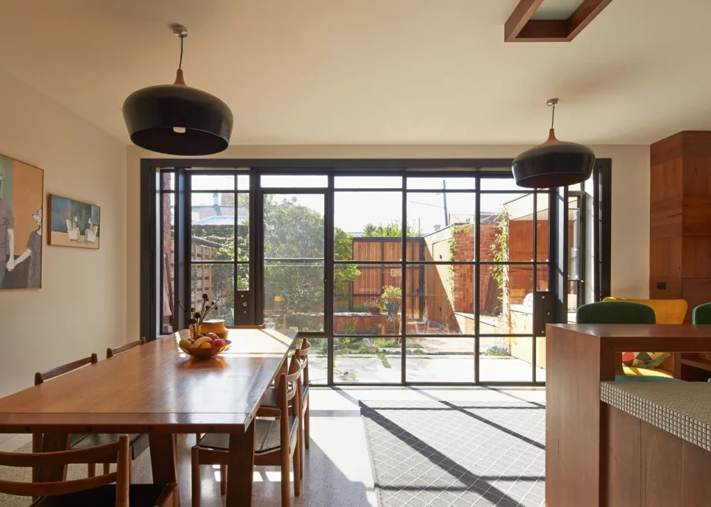 بازسازی منزل