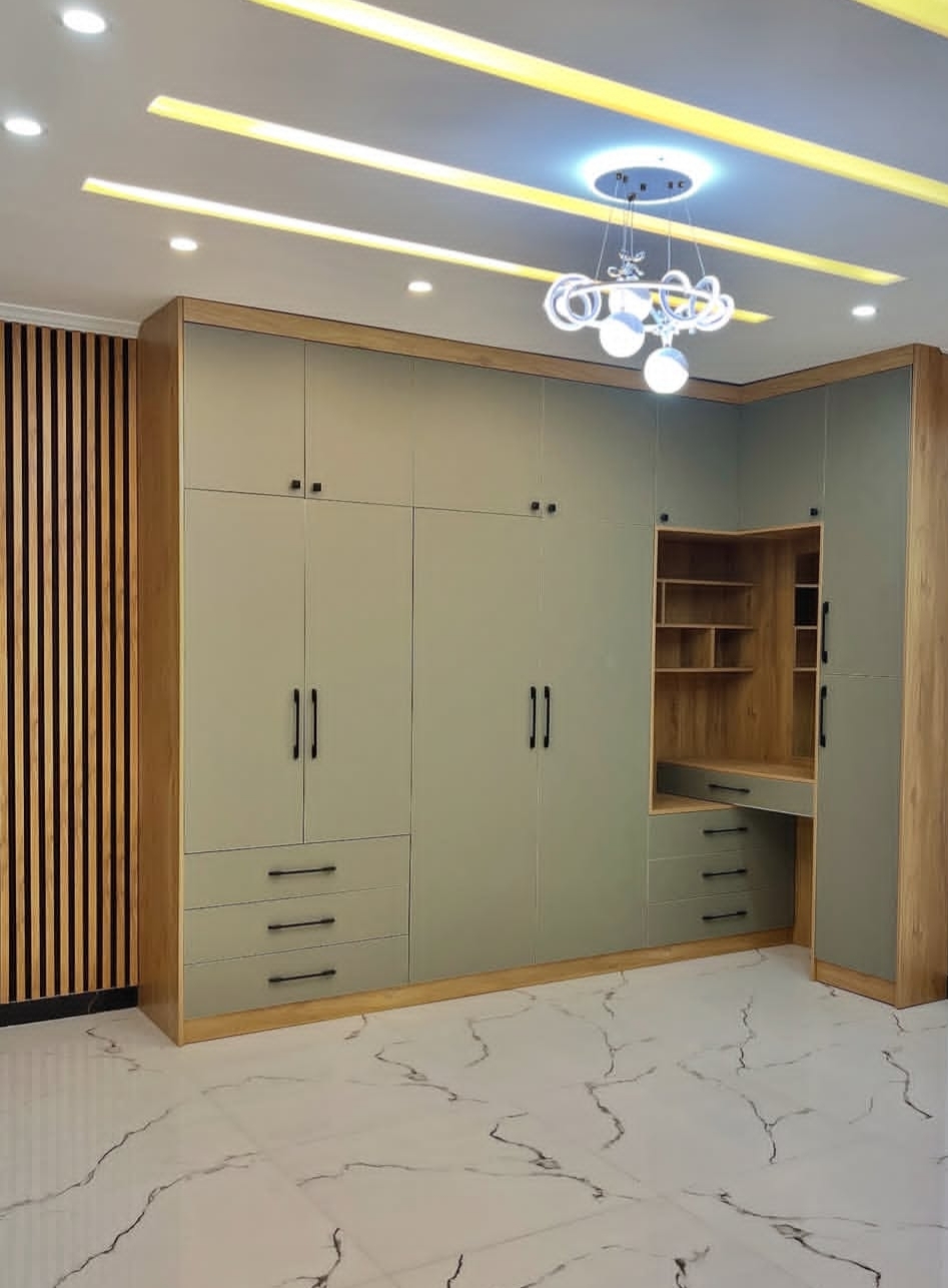 کمددیواری با ترکیب رنگ جدید