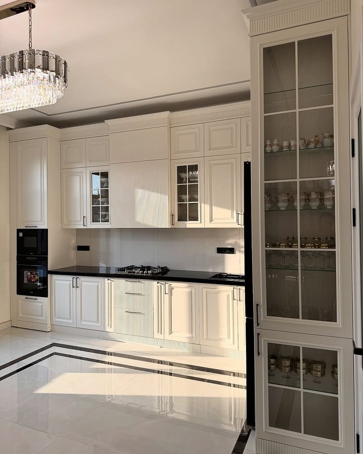 کابینت نئوکلاسیک سفید جدید